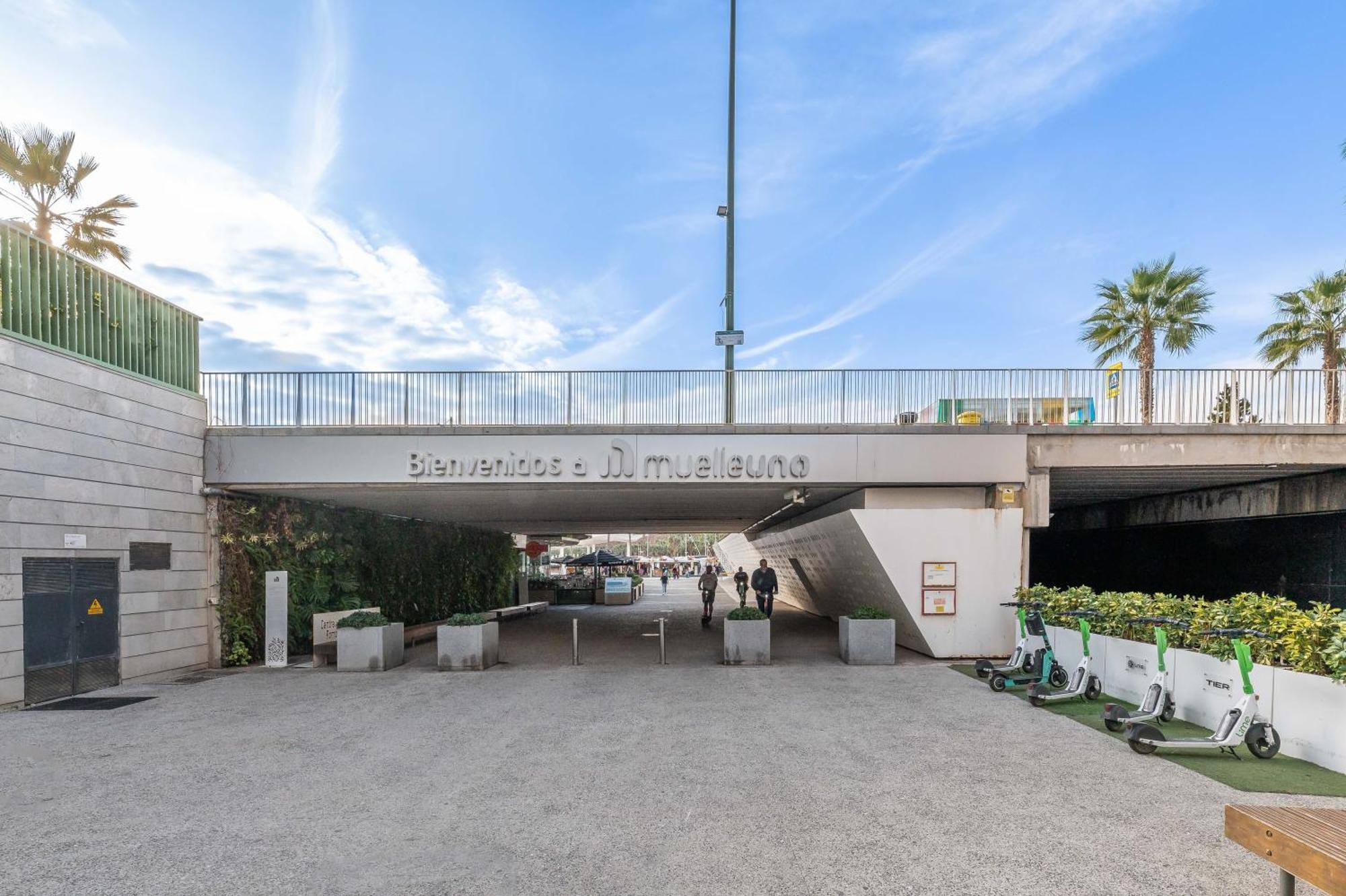 Apartamento Xpce Muelle 2 - Pompidou Museum Málaga Exterior foto