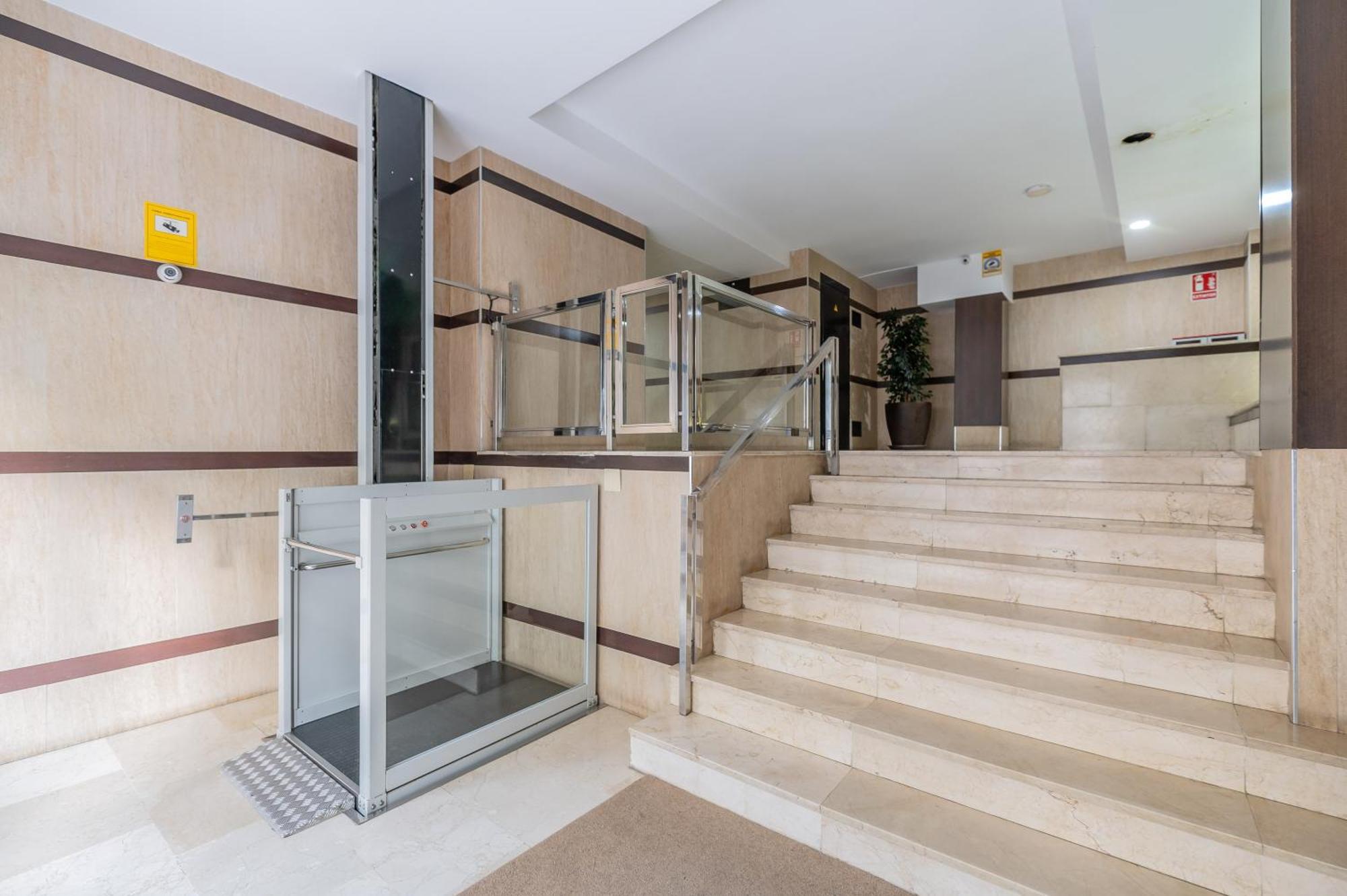 Apartamento Xpce Muelle 2 - Pompidou Museum Málaga Exterior foto